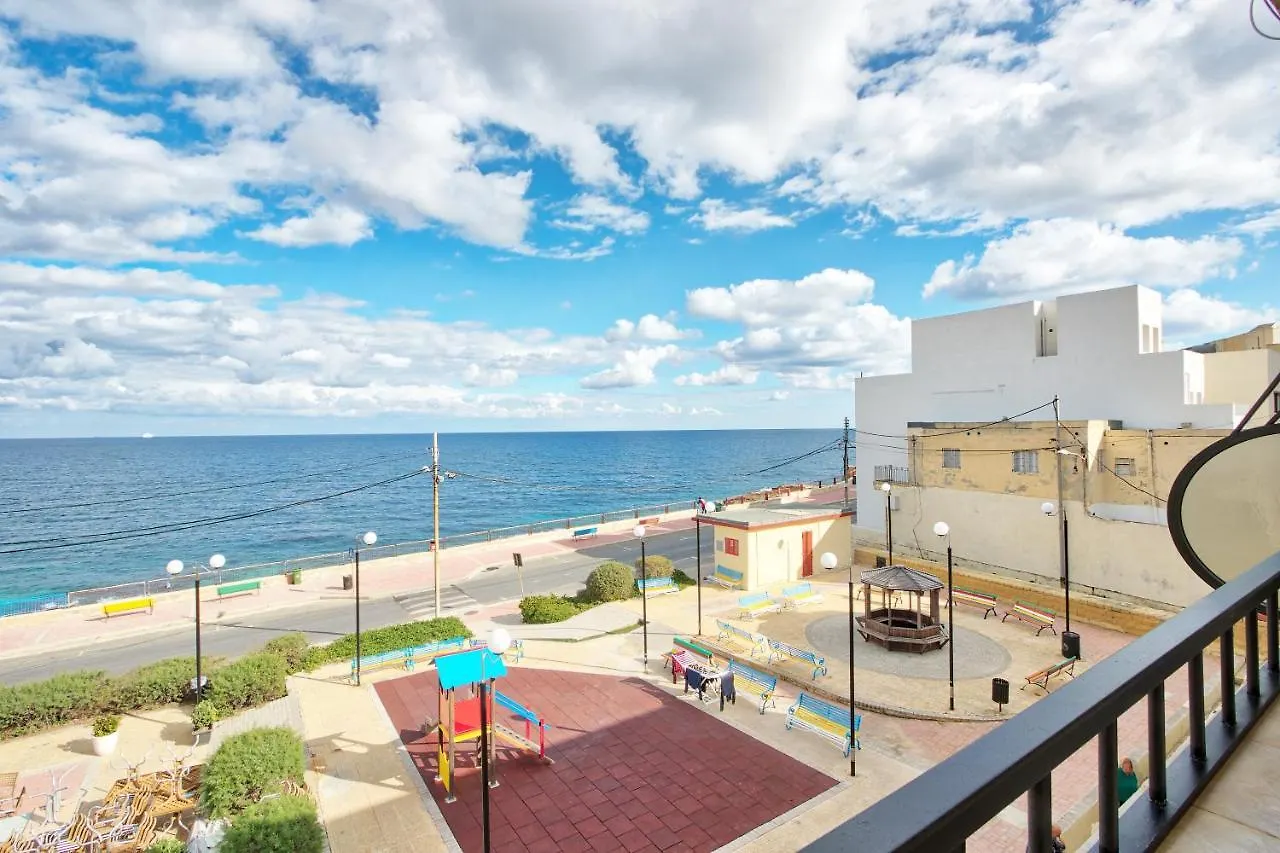 119/4 - Sea View Apartment - 3 Bedrooms Xghajra