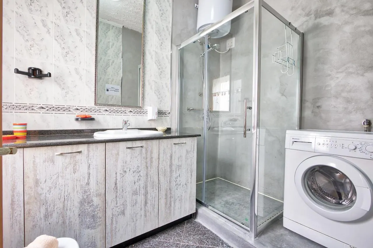 119/4 - Sea View Apartment - 3 Bedrooms Xghajra